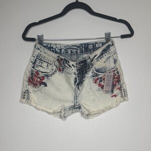 Miss Me Light Wash Distressed Frayed Hem Women's Denim Shorts